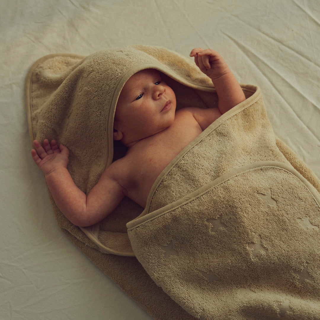 müsli Kapuzenhandtuch Bathrobes & Towels Oat 013040401